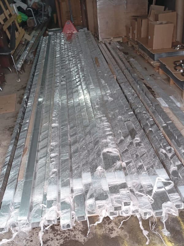 Алюминиевые профильные трубы 60х60 мм